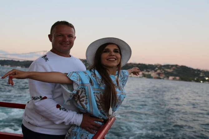 2 Hours Bosphorus Cruise Boat Tour in Istanbul - From Eminönü to the European shore
