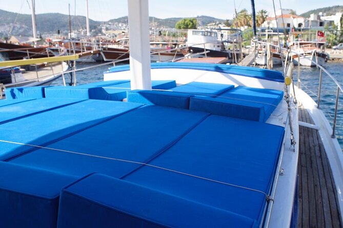 3-Hour Private Sunset Boat Tour With Dinner in Bodrum - Sunset views and the private atmosphere