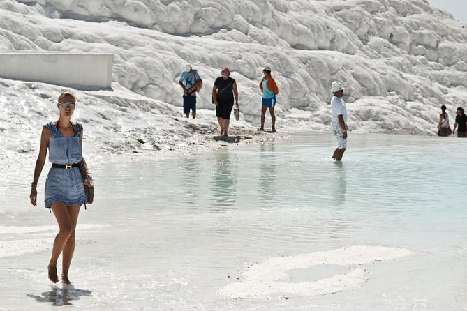 4 Day Turkey Tour: Cappadocia, Ephesus, Pamukkale by Plane - Day 2: Pamukkale’s white terraces and Hierapolis