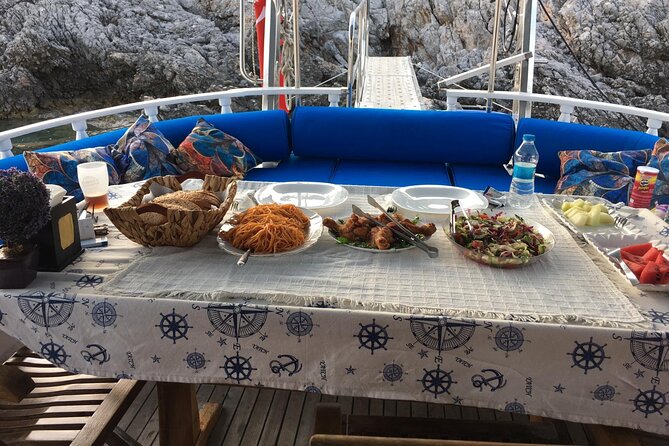 6 Hours Private Charter Boat Tour with Lunch in Bodrum - Who will enjoy this six-hour charter