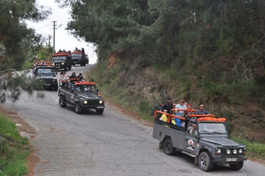 Alanya: Dim River, Dim Cave, and Kestel Jeep Tour with Lunch - Kestel village offers a look at rural life