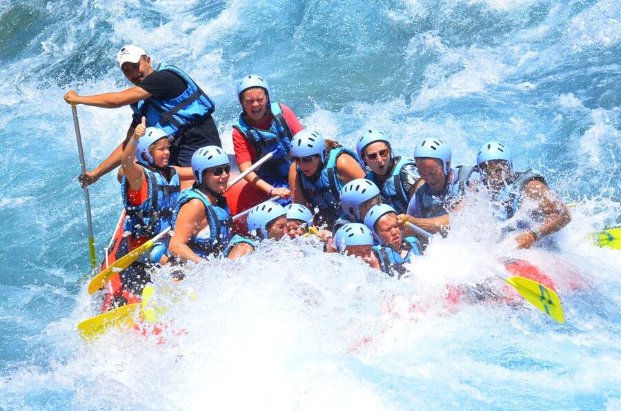 Alanya: Full Day Whitewater rafting with lunch and transport - Lunch by the river