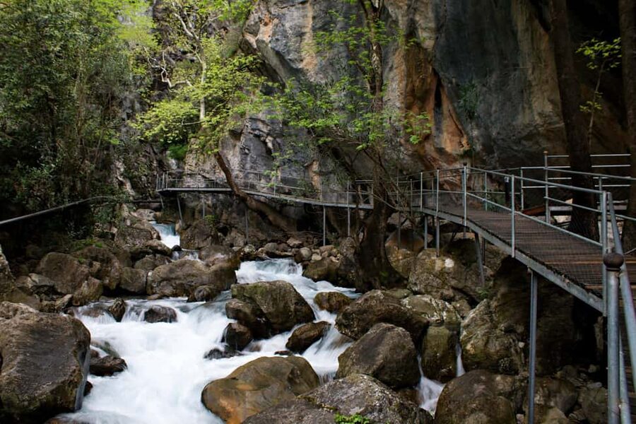 Alanya Highlights: Sapadere Waterfalls, Dim Cave & Dim River - Guides, music, and the tour mood