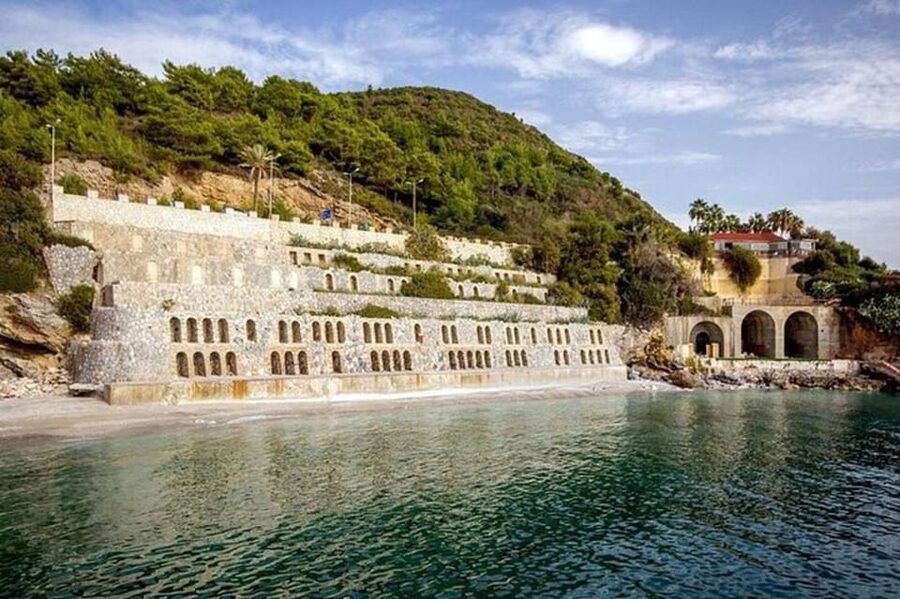 Alanya: Pirates Boat Trip with Lunch and Hotel Pickup - Who should book this cruise?