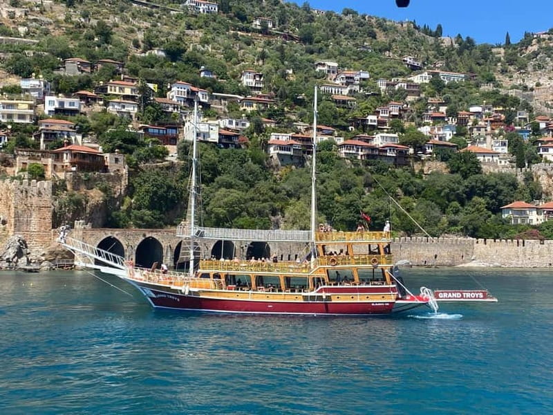 Alanya: Small-Group Boat Tour with Lunch and Soft Drinks - Who should book this Alanya boat tour?