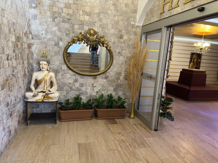 Alanya: Turkish Bath with Foam and Aromatherapy Massages - Optional salt room and Jacuzzi extras