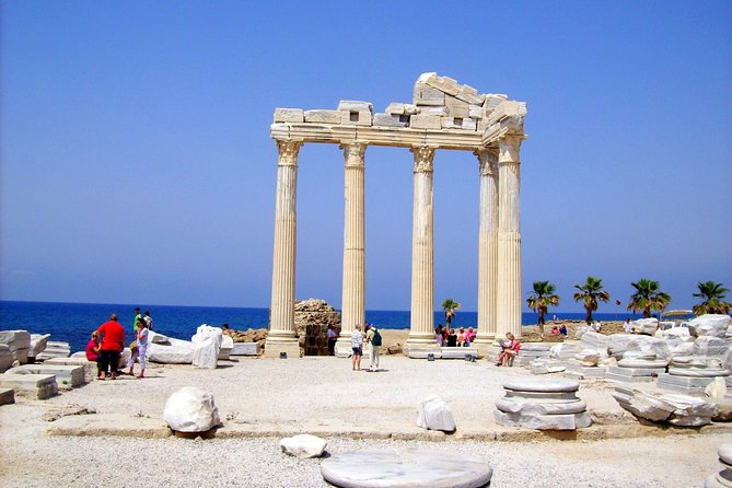 Ancient Perge, Aspendos Amphitheater and City of Side Tour - The shop stop and lunch break