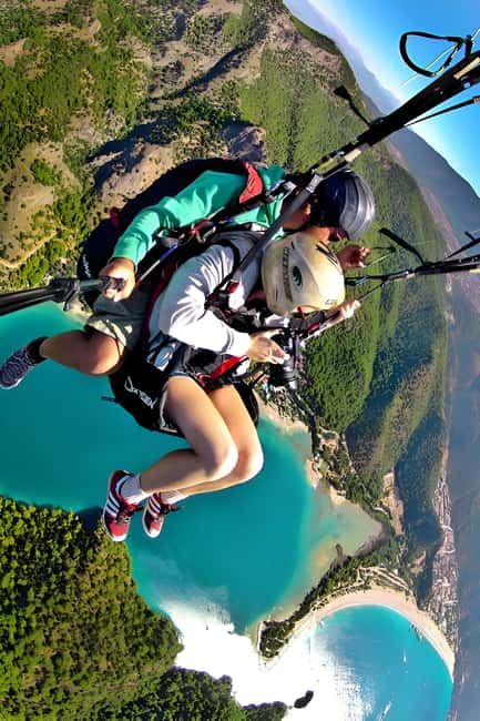 Antalya/Belek: Paragliding in Alanya with Optional Transfer - Flying above Cleopatra Beach at 750 meters