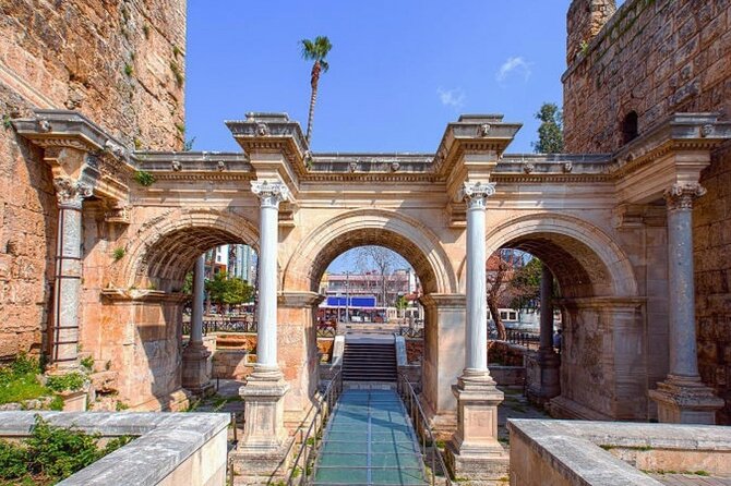 Antalya City Tour Duden Waterfalls, Old City & Boat Ride - Guides, buses, and group-tour rhythm