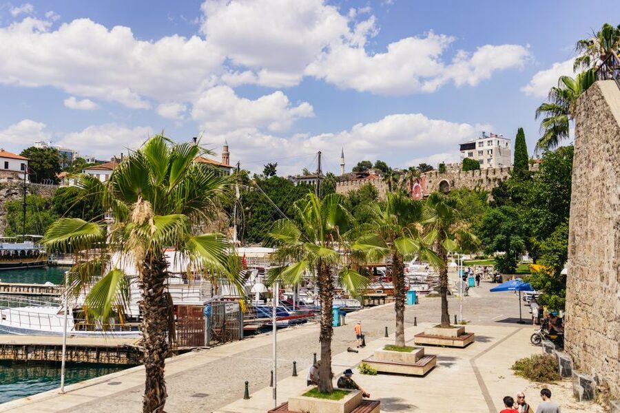 Antalya: Guided City Tour with Top 2 Waterfalls incl. Lunch - Two hours to explore Kaleiçi at your own pace