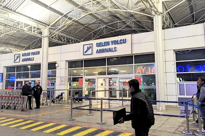 Antalya Hotels and Airport Transfer Service - From Antalya Airport arrivals to your hotel door