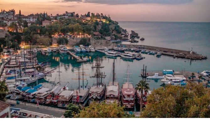 Antalya Hotels and Airport Transfer Service - Driver service: usually warm, with one serious exception
