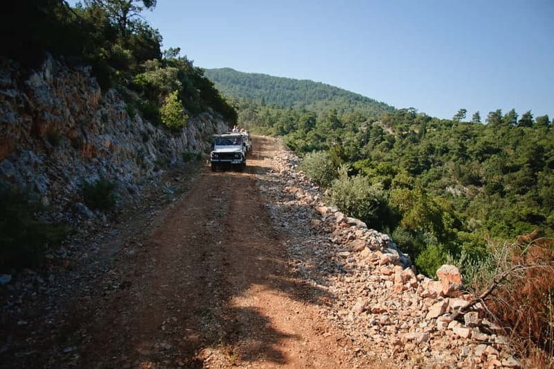 Antalya: Jeep Safari Adventure w/Lunch at Local Restaurant - Mountain lunch with fish or chicken