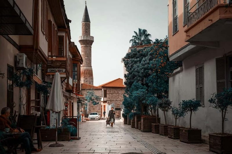 Antalya: Kaleici Old Town Small Group Guided Walking Tour - Who should book this two-hour walk?