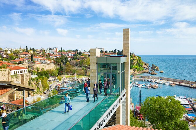 Antalya: Old Town Walking Tour incl. Turkish Tea and Baklava - A Short Pause at Hidirlik Tower