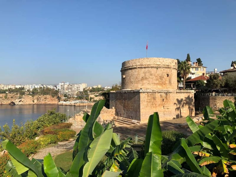 Antalya: Old Town Walking Tour with Dessert Tasting - Walking the old lanes of Kaleiçi