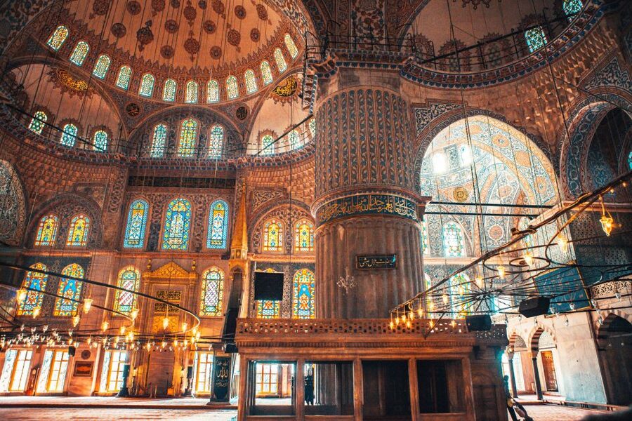 Blue Mosque: Art and Symbolism Guided Group Walking Tour - The elephant-foot pillars and gold minarets