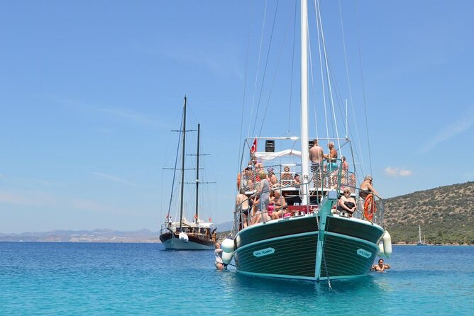 Bodrum Daily Boat Trip / Orak or Black Island - The second bay: lunch, swimming, and the main pause