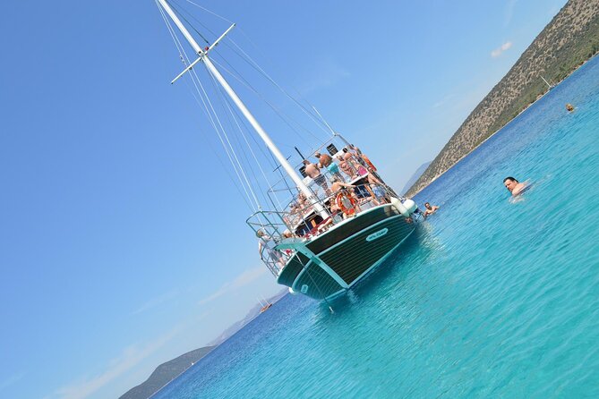 Bodrum Daily Boat Trip / Orak or Black Island - The third bay: fruit and more time at sea