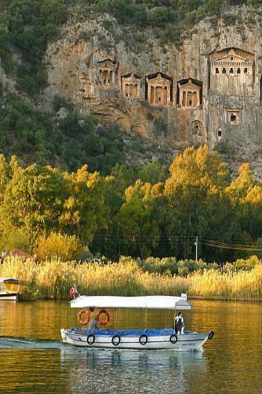 Bodrum: Dalyan Mud Baths & Iztuzu Beach Day Trip with Lunch - Getting muddy at Dalyan