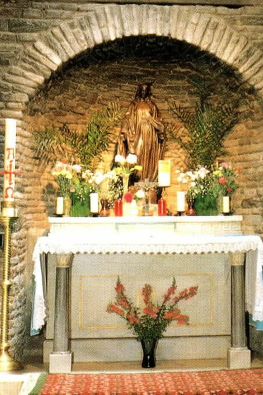 Bodrum: Ephesus, Selcuk, & Virgin Mary House Tour w/ Lunch - Entering Ephesus and following the marble streets
