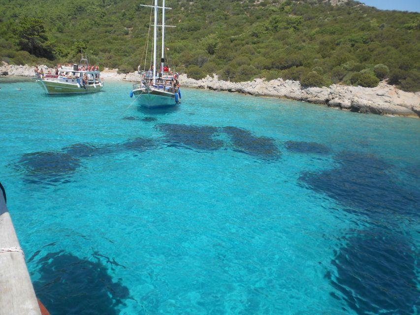 Bodrum: Full-Day Boat Trip with Lunch - Swimming and snorkeling at the coastal bays