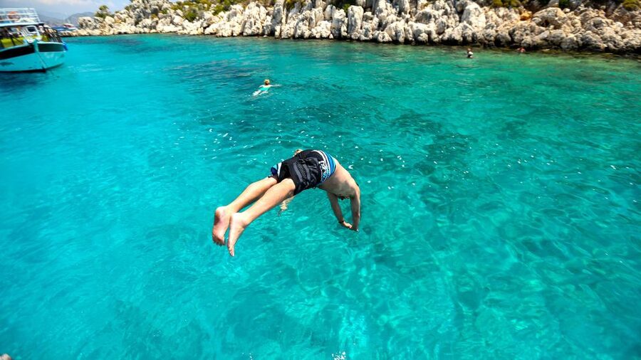 Bodrum: Orak Island Boat Tour with Swim Stops and Lunch - Crew service and the general mood