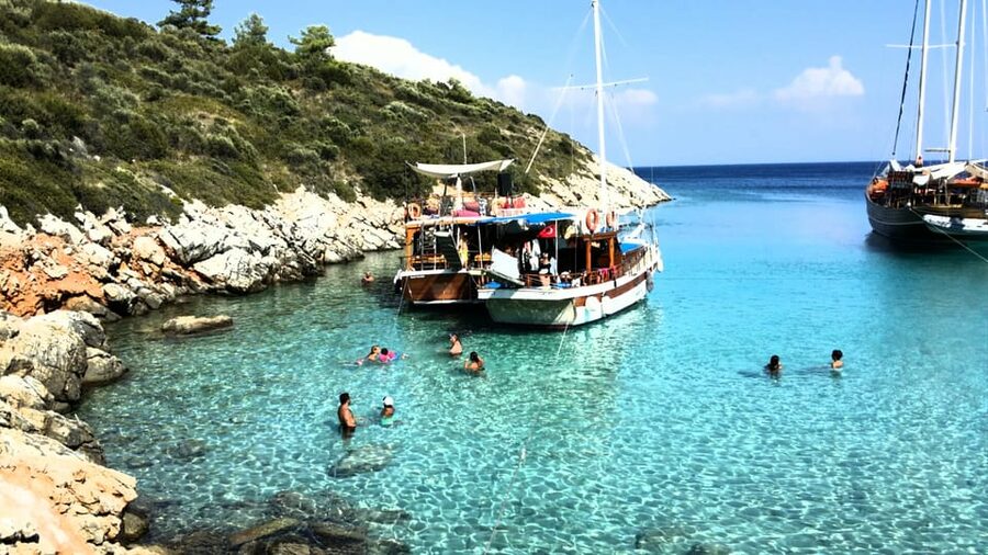 Bodrum: Peninsula Private Boat Tour with Lunch - Setting out from Halikarnas Harbor at 10:30 AM