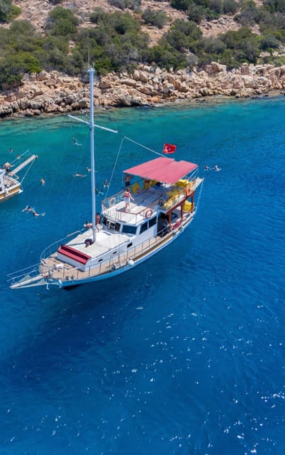 Bodrum: Peninsula Private Boat Tour with Lunch - Letting the captain shape your Bodrum coastline day