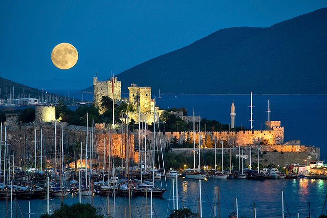 Bodrum Private city Tour: Guide Lunch Entrance Fees included. - Bodrum Castle and the underwater museum