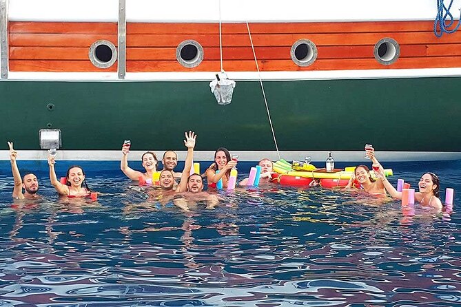Bodrum Private Gulet Cruise with a Mediterranean Lunch - Leaving from central Bodrum