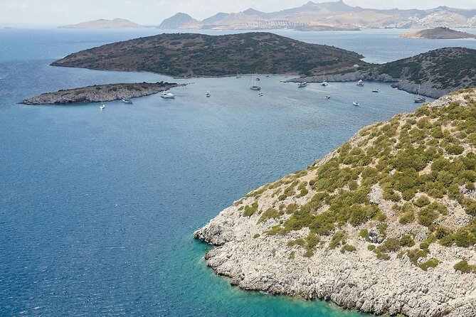 Bodrum Private Gulet Tour with Lunch - Turkish lunch on the back of the boat