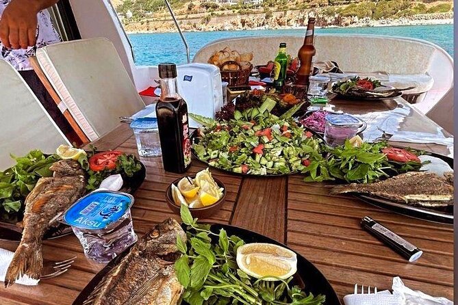 Bodrum Private Motor-Yacht Tour With Lunch For 6 Hours - Why this private Bodrum yacht trip works best for groups