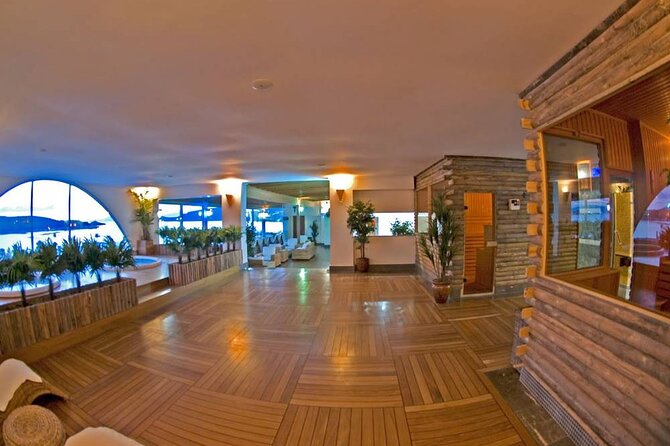 Bodrum Traditional Turkish Bath Experience With Hotel Transfer - Changing, sandals, and the first heat