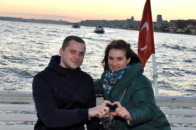 Bosphorus Explorer: 3-Hour Cruise with Asian Side Visit - Guide commentary and onboard comfort