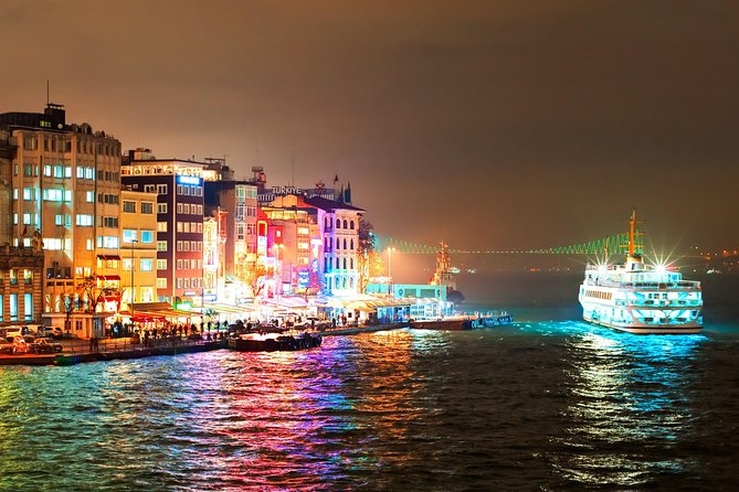 Bosphorus Night Cruise: Dinner, Drinks & Hotel Pickup - What this Bosphorus night cruise is really like