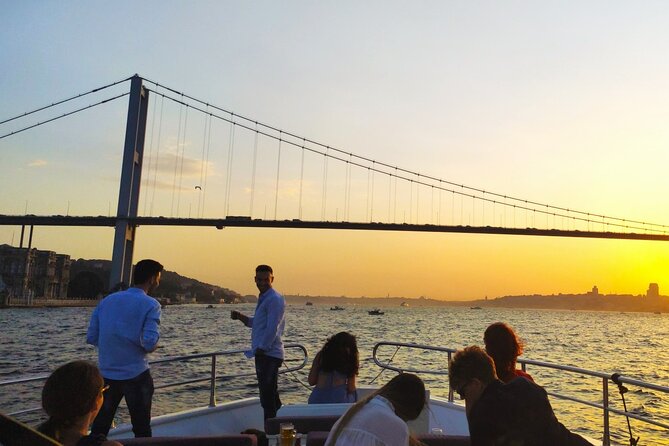 Bosphorus Sunset: An Enchanting Yacht Cruise in Istanbul - The guide, commentary, and overall feel