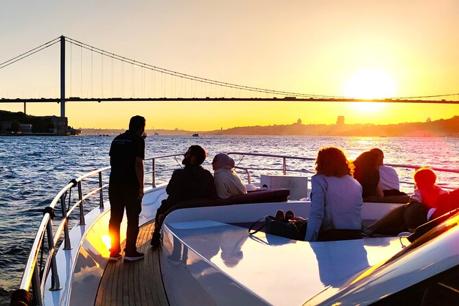 Bosphorus Sunset: An Enchanting Yacht Cruise in Istanbul - Starting near Kabataş and getting onto the yacht