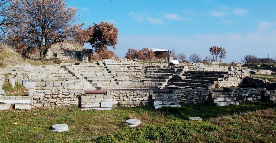 Canakkale: Full-Day Troy and Gallipoli Tour - Troy: Turning Ruins Into a Story