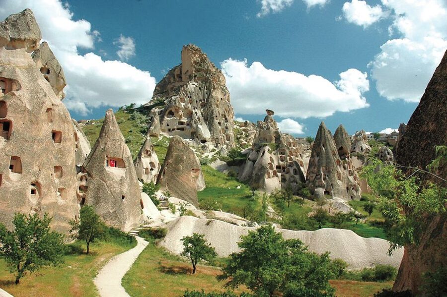 Cappadocia: Guided Green Tour Incl. Lunch and Entry Tickets - Belisırma provides lunch beside the valley route