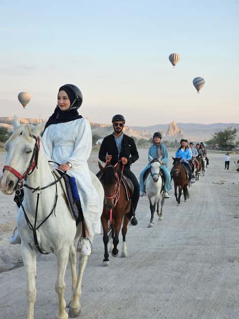 Cappadocia : Horseback riding with fantastic view - Why horseback riding fits Cappadocia so well