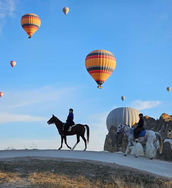 Cappadocia : Horseback riding with fantastic view - Getting started with the horses and equipment