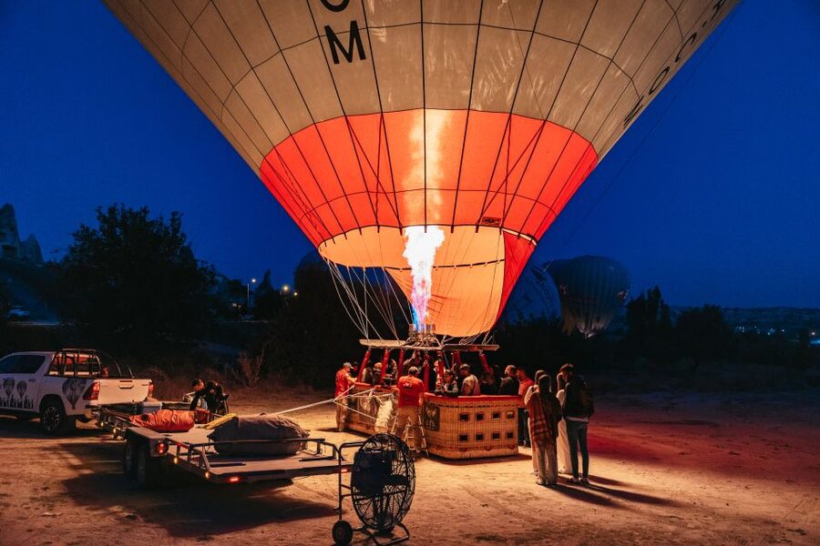 Cappadocia: Hot Air Balloon Trip in Goreme with Breakfast - The safety briefing and basket arrangement