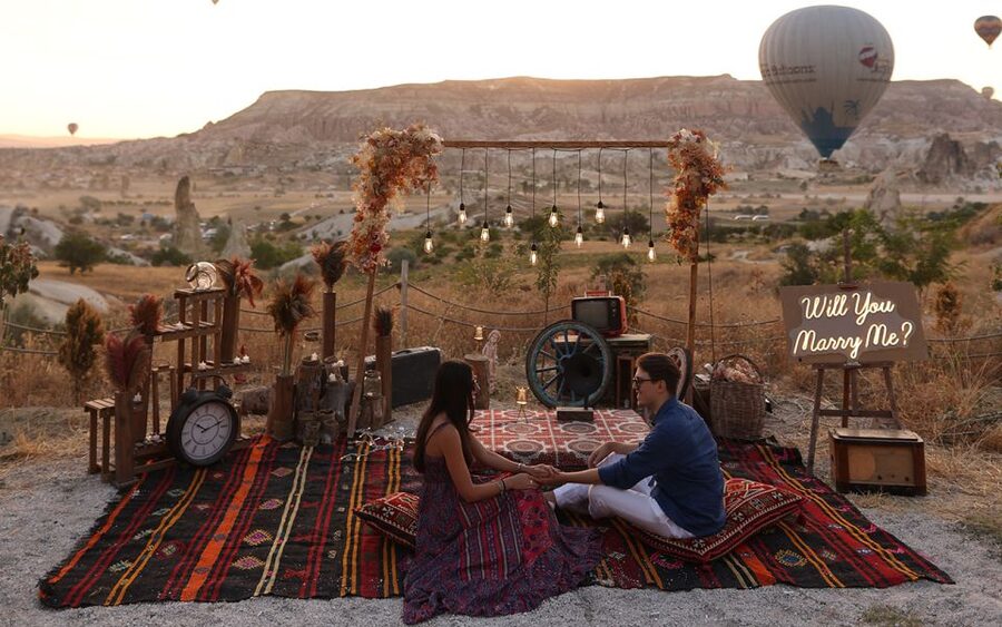 Cappadocia: Love Valley Proposal Service with Transfers - The proposal moment and balloon backdrop