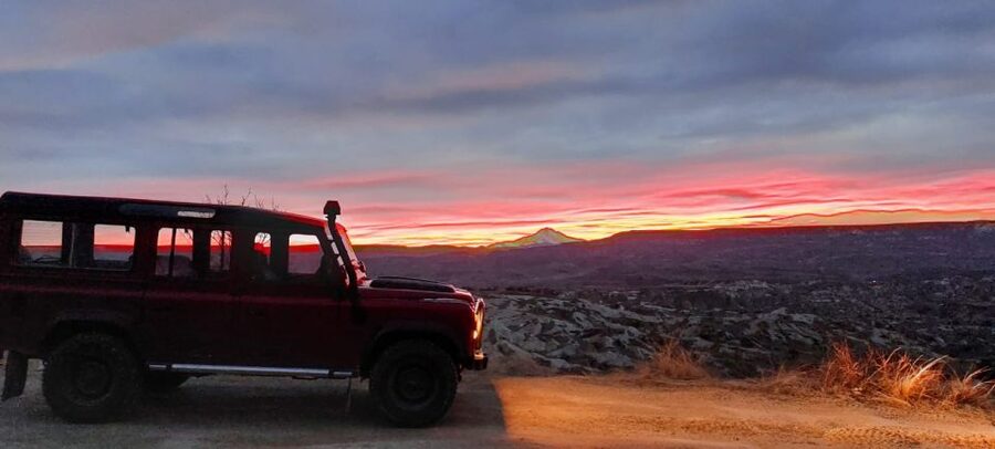 Cappadocia: Private Jeep Tour with Sunrise or Sunset Options - A fast, bumpy way to see Cappadocia