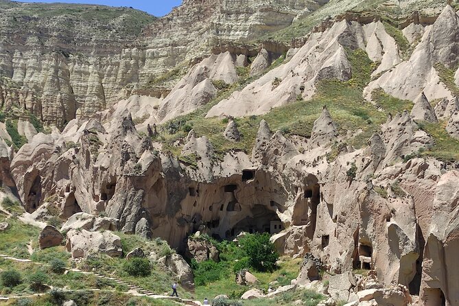 Cappadocia PRIVATE TOUR, All in One Day ,with guide( ENG-Portguse - Devrent Valley and the imagination game