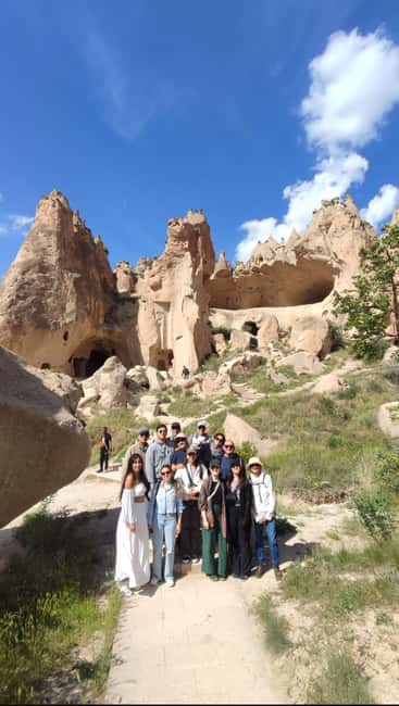 Cappadocia: Red-Line Tour with Lunch and Guide All Inclusive - Avanos pottery, free time, and a working craft