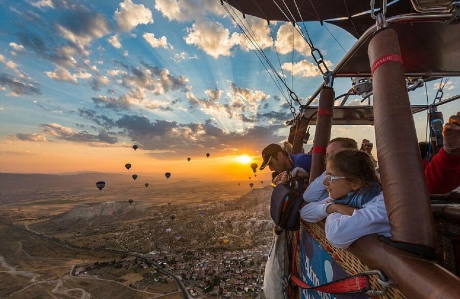 Cappadocia: Red Tour and Sunrise Balloon Tour - Devrent Valley and the fun of strange shapes