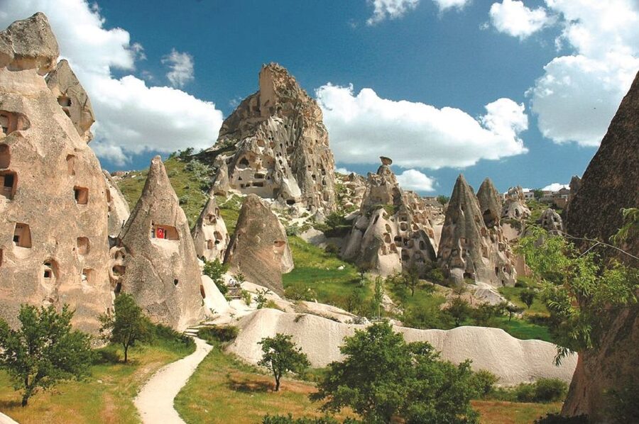 Cappadocia: Red Tour with Entry Fees and Lunch - Uçhisar Castle and the final view