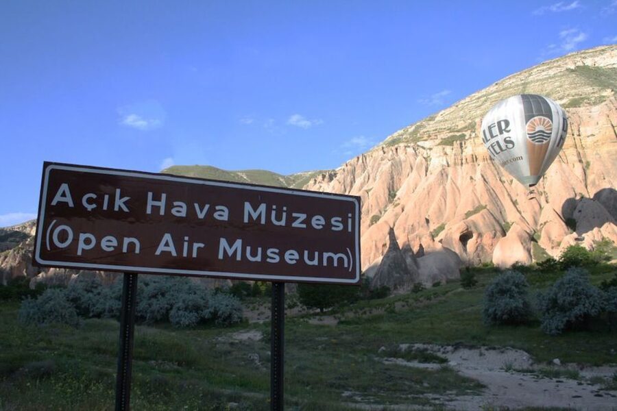 Cappadocia: Royal Queen Hot Air Balloon Tour at Sunrise - One hour above Göreme and the valleys